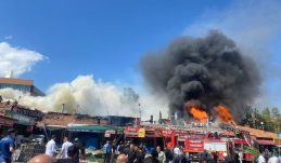 Buğday meydanında korkutan yangın