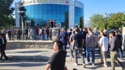 Erzincan’da Kamu İşçileri Geçim Sıkıntısına Karşı Ayakta: “Sadaka Değil, Hakkımızı İstiyoruz!”