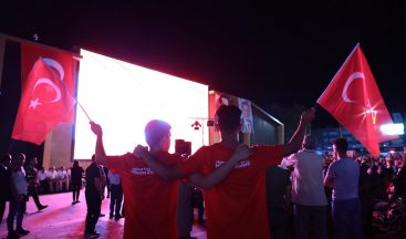 Erzincan 15 Temmuz’da Tek Yürek Oldu: “Zaferin Adı Türkiye”