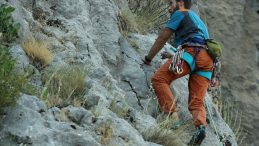 Kemaliye’de Nefes Kesen Tırmanış