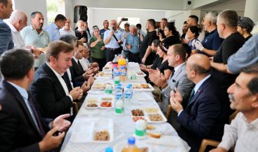 Tercan Çadırkaya’da Hüseyin Aksoy Dede Anısına Lokma Dağıtıldı