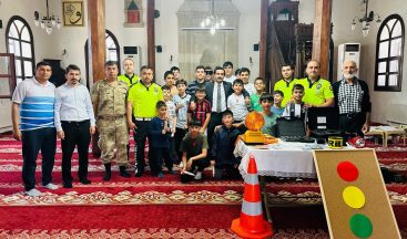 Refahiye’de Miniklere Trafik Dedektifi Eğitimi: Güvenli Geleceğin Temelleri Atılıyor