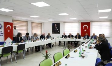 EBYÜ Senatosu Stratejik Kararlarını Refahiye’de Belirledi