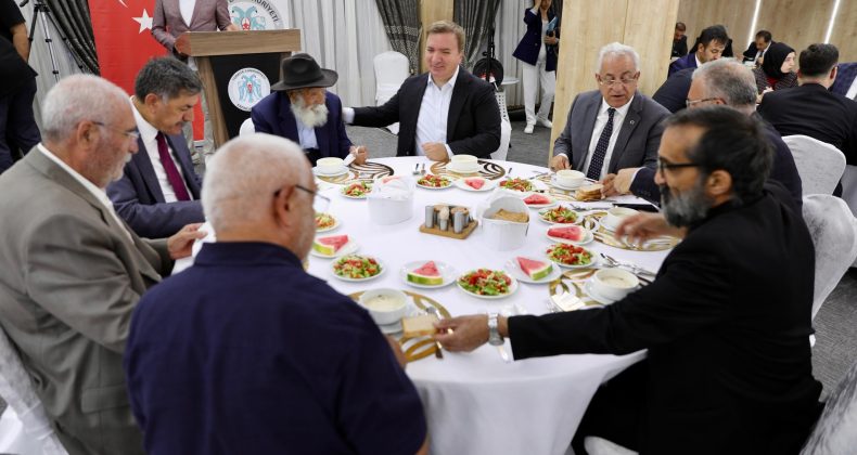 Erzincan’da Muharrem Sofrası Birlik ve Kardeşliği Pekiştirdi