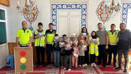 Refahiye’de Geleceğin Trafik Bilinci Çocuklara Aşılanıyor
