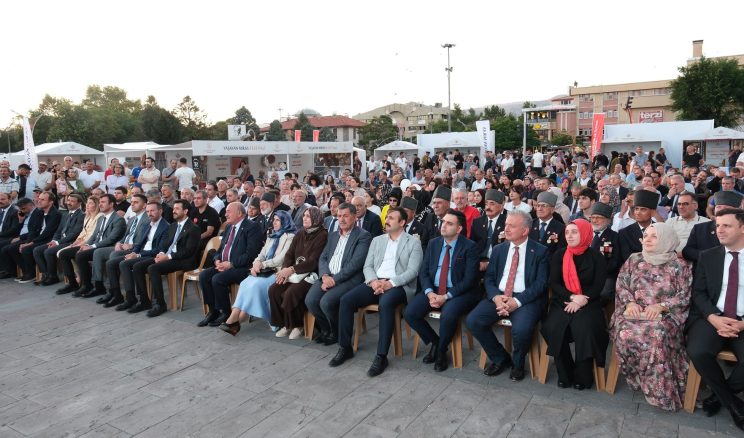 Erzincan Yaşayan Miras Festivali Coşkulu Bir Açılışla Başladı