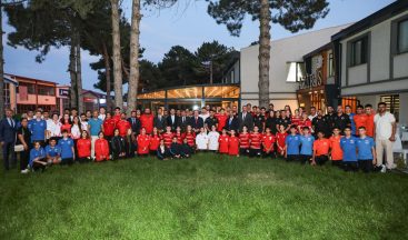 Erzincan’ın Gururu Sporculara Validen Teşekkür ve Övgü