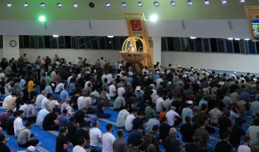 Terzibaba Camii’nde Mevlid Kandili Coşkusu