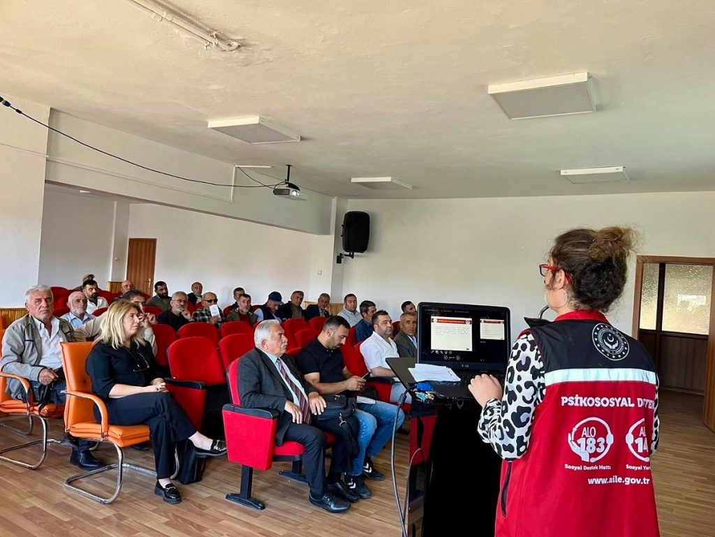 Tercan Muhtarlarına Kadına Şiddet ve Çocuk Evlilikleri Eğitimi