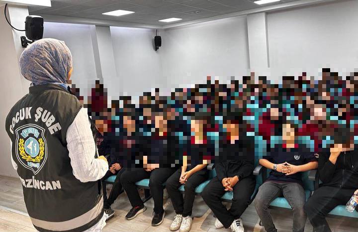 Erzincan Liselerinde "Çocuk Polisi"nden Güvenlik Eğitimi