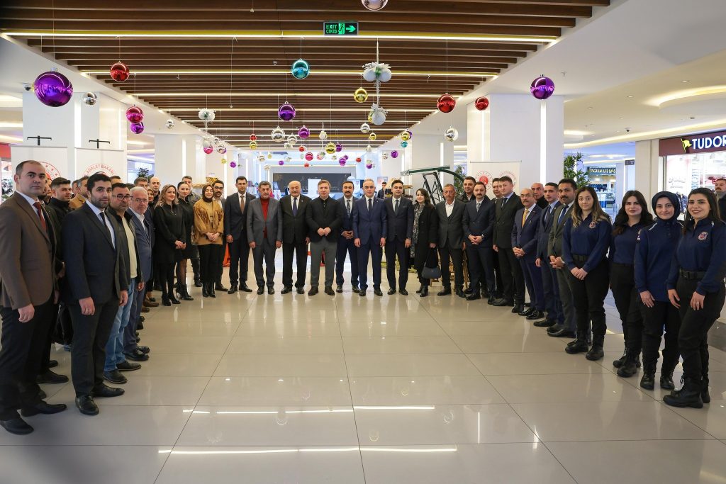 Erzincan Protokolü, Hükümlü ve Tutuklu El Sanatları Sergisinin Açılışını Yaptı