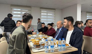 MİLLETVEKİLİ KARAMAN’DAN GENÇLERLE GÖNÜL SOFRASI: “TÜRKİYE YÜZYILI’NI GENÇLERLE İNŞA EDİYORUZ”