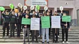 Erzincanlı Gençlerden Dijital Bağımlılığa “Dur” Çağrısı