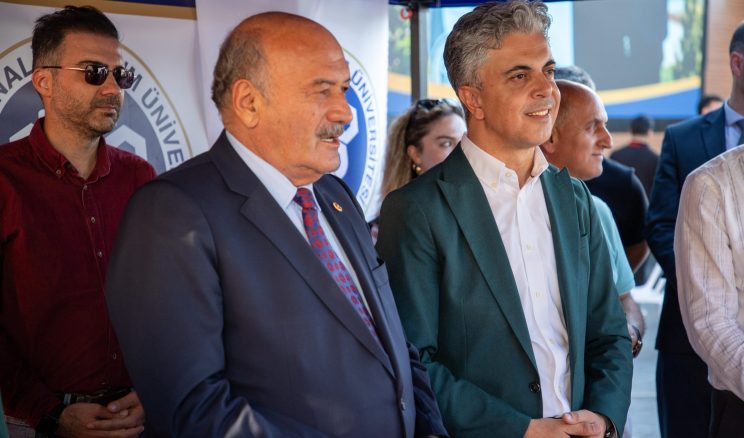 KARAMAN’DAN EBYÜ STANDINA ZİYARET