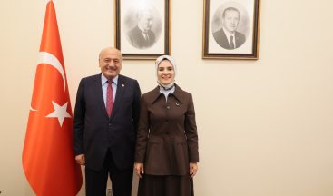 SÜLEYMAN KARAMAN’DAN AİLE VE SOSYAL HİZMETLER BAKANI GÖKTAŞ’A ZİYARET